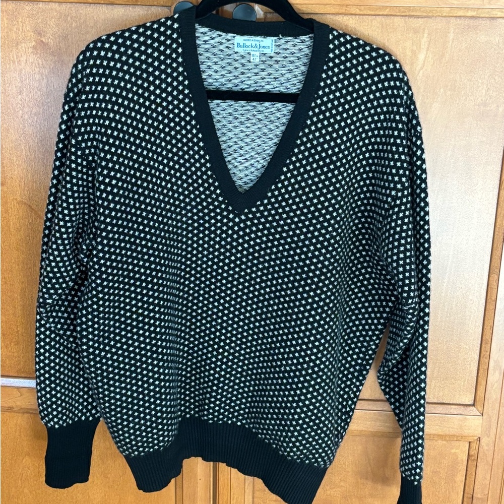 Vintage Bullock & Jones V-neck Cashmere Sweater Unisex 42”